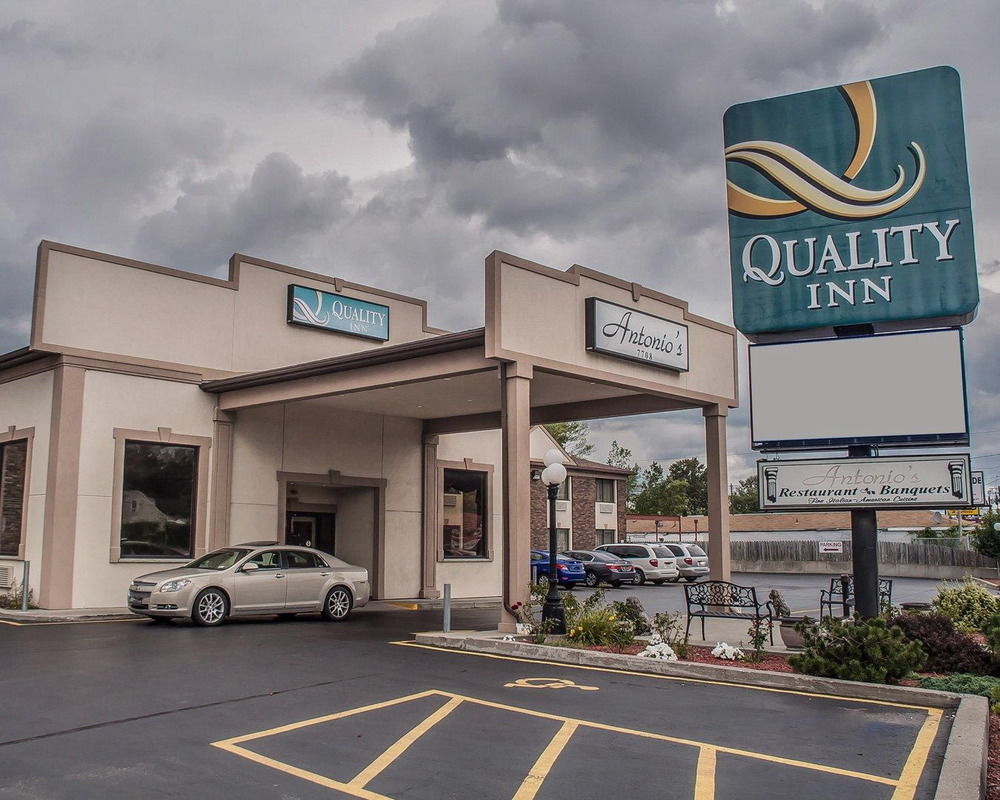Quality Inn - Niagara Falls Blvd Exterior photo