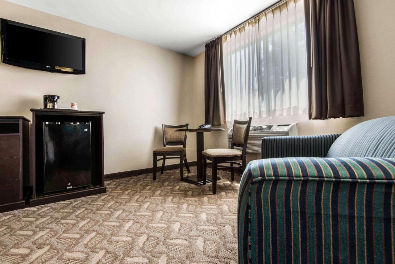 Quality Inn - Niagara Falls Blvd Exterior photo