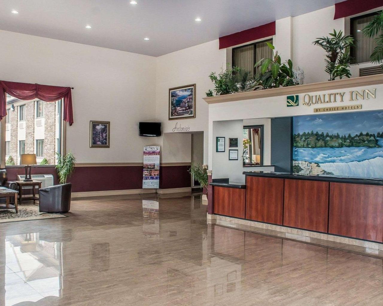 Quality Inn - Niagara Falls Blvd Exterior photo