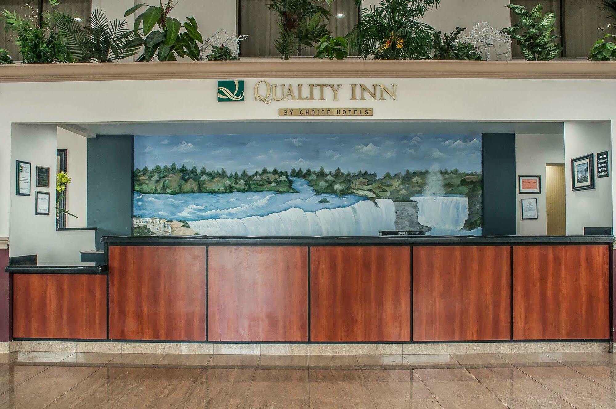 Quality Inn - Niagara Falls Blvd Exterior photo