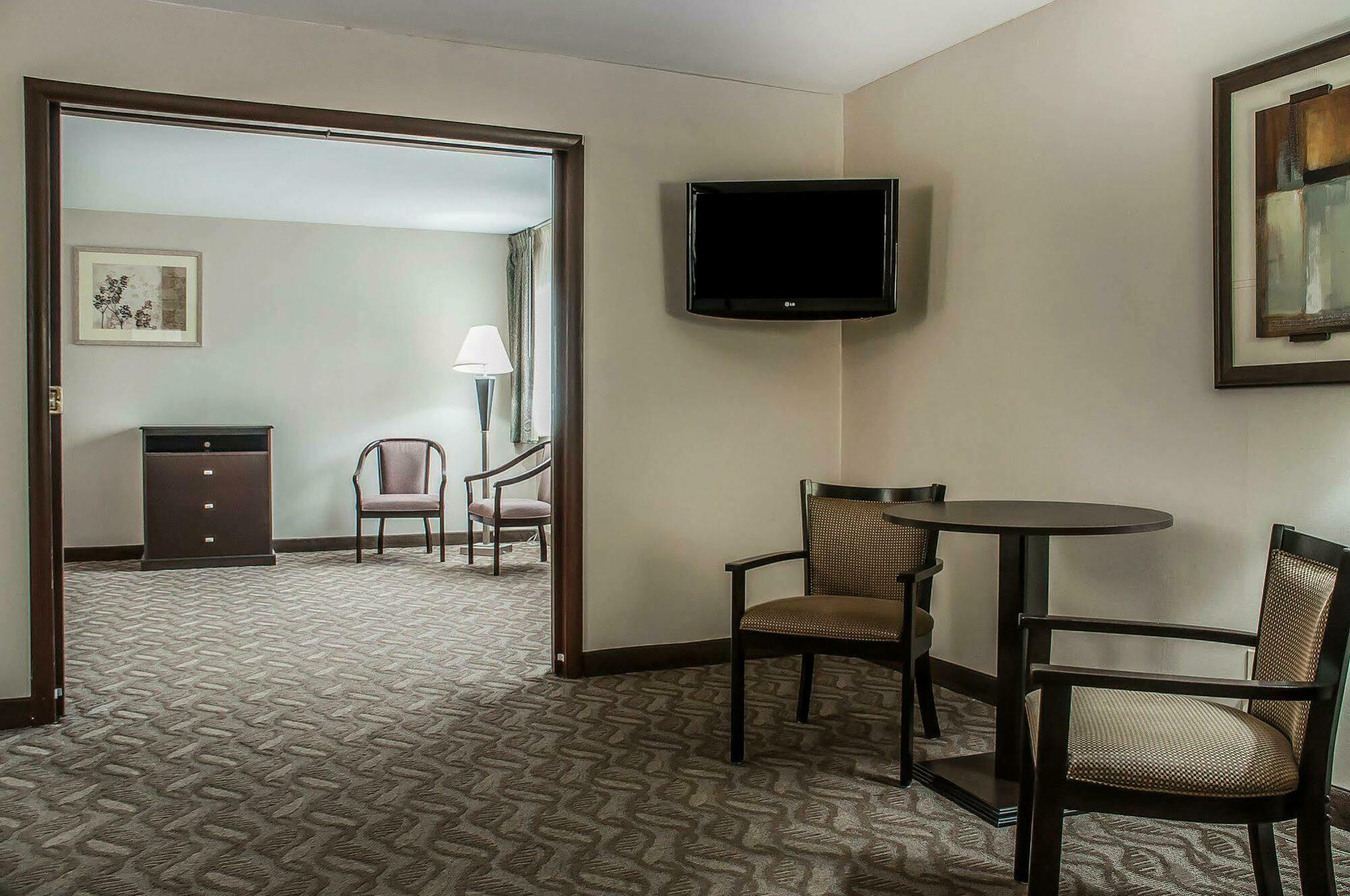 Quality Inn - Niagara Falls Blvd Exterior photo