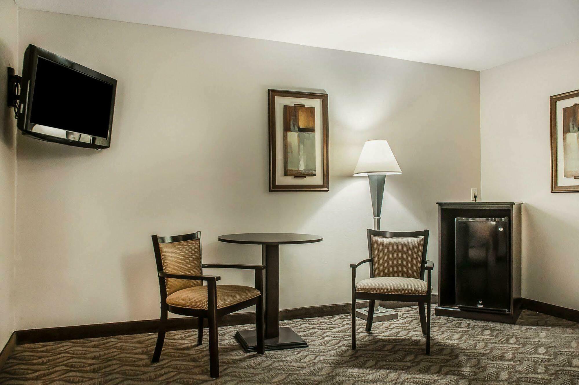 Quality Inn - Niagara Falls Blvd Exterior photo