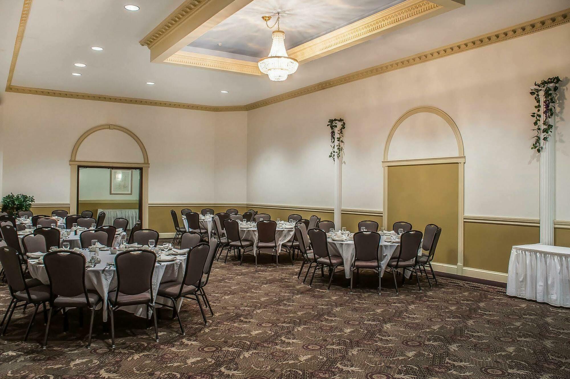 Quality Inn - Niagara Falls Blvd Exterior photo